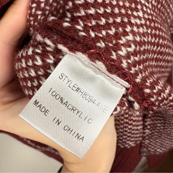 JODIFL Cowl Neck Oversized Geometric Sweater Size Small - Picture 9 of 10